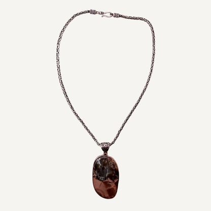 Agate Pendant Necklace