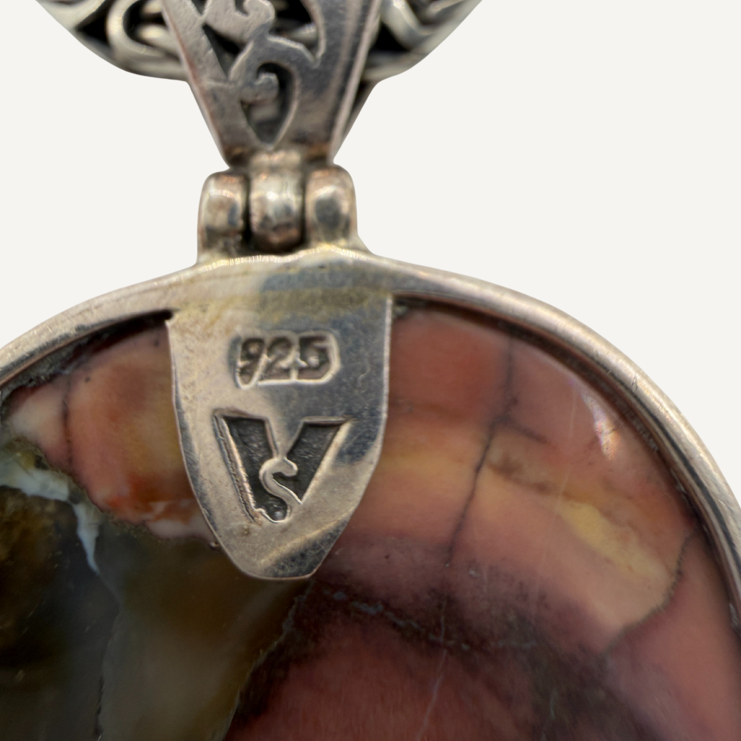 Agate Pendant Necklace