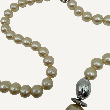 Ceramic Shell Pendant Necklace